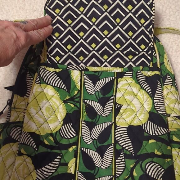 Vera Bradley Black White Green LaNeon Rose Floral Quilted Pockets Backpack 13x10 - Picture 3 of 11